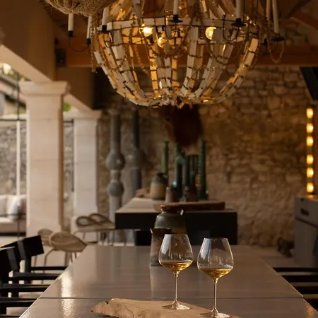 La Maison - *
