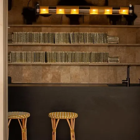 La Maison - *